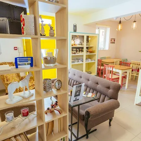 Ghand In-nanna Panzió *