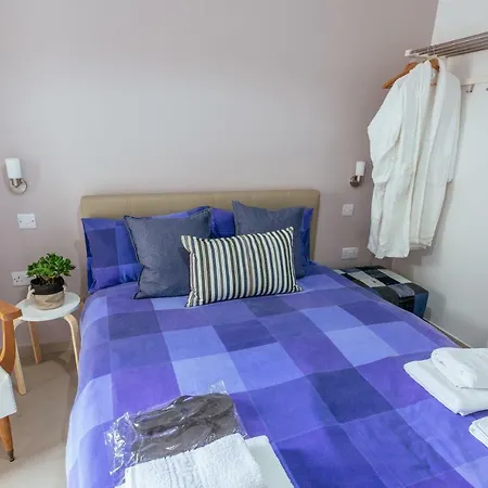 Ghand In-nanna Mellieħa