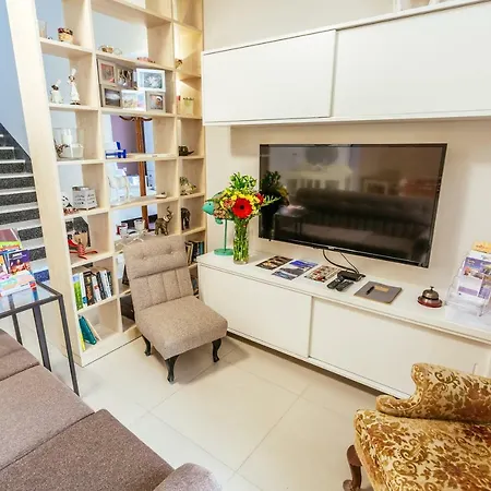 Ghand In-nanna Couette-café